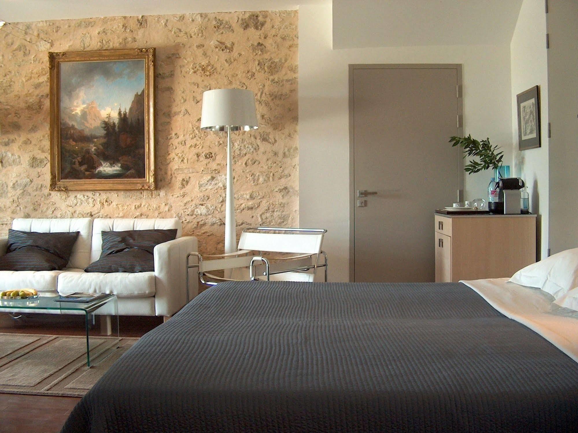 5 Lasserre Moulon-sur-Dordogne Ngoại thất bức ảnh